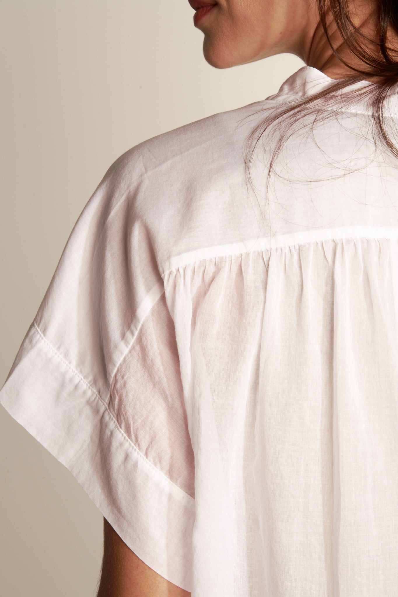 OVER SS SHIRT WITH SOLID COTTON VOILE SLEEVE - WHITE