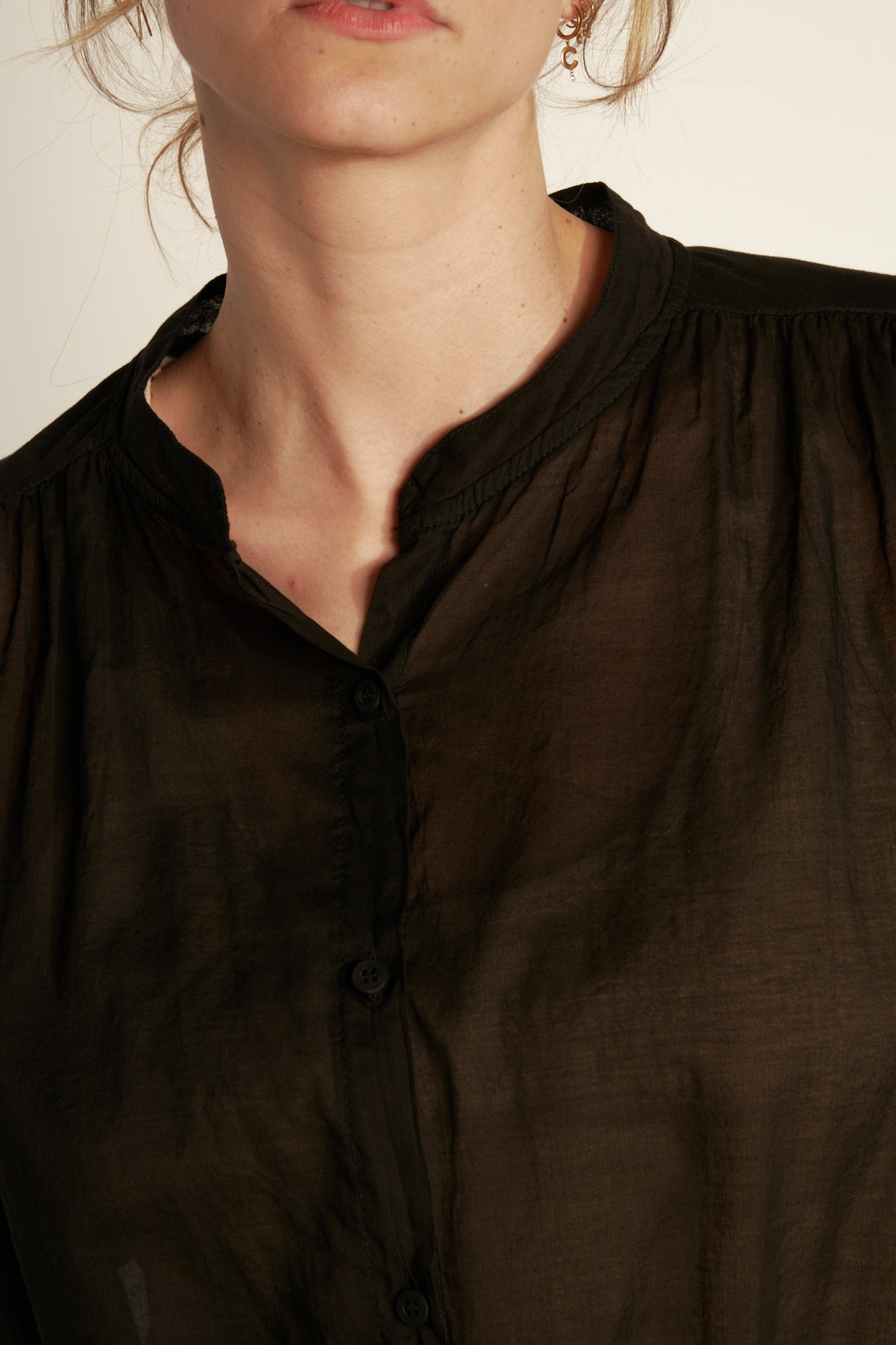 PLAIN COTTON VOILE SLEEVE OVER SS SHIRT - BLACK