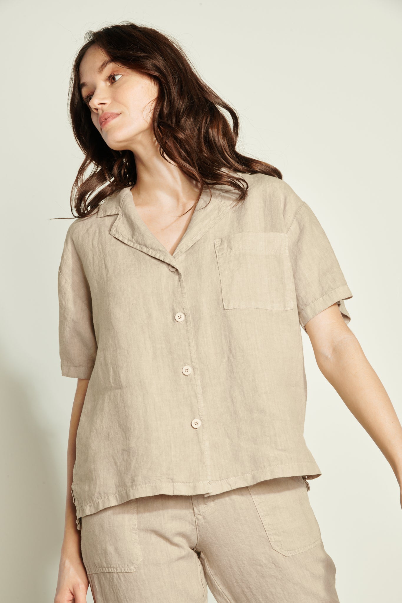 CHEMISE EN LIN ARMEL SABLE