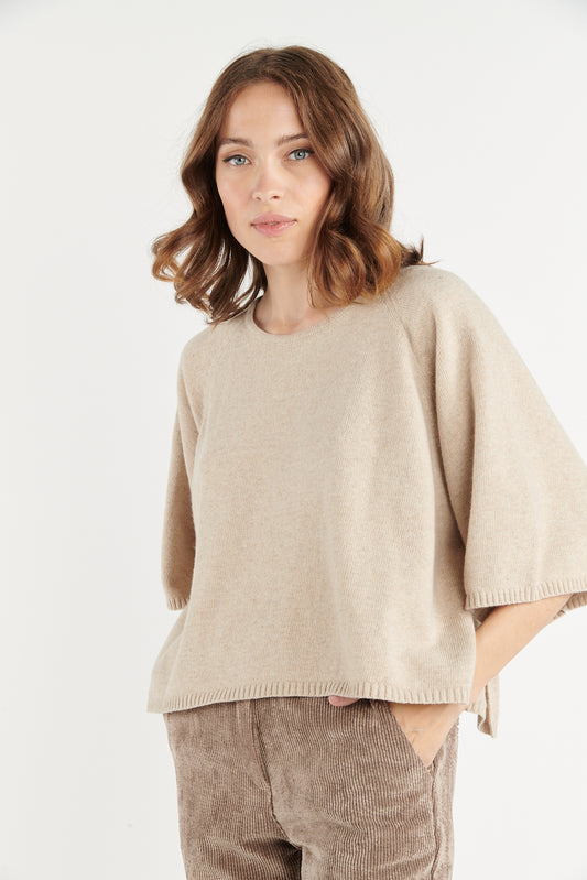 PULL COURT OVERSIZE SÉLENA BEIGE