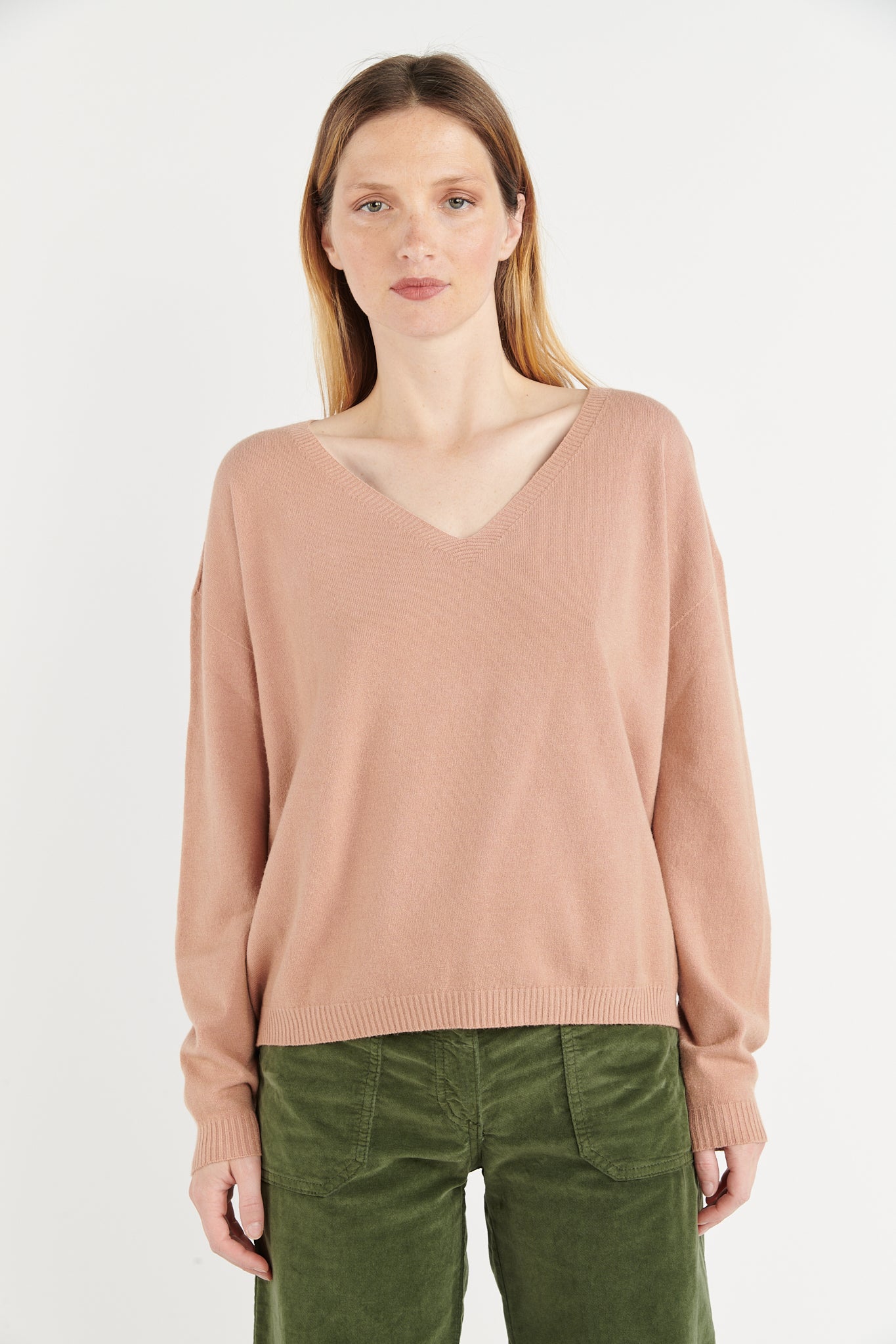 PULL COL V BETTINA ROSE PLUME