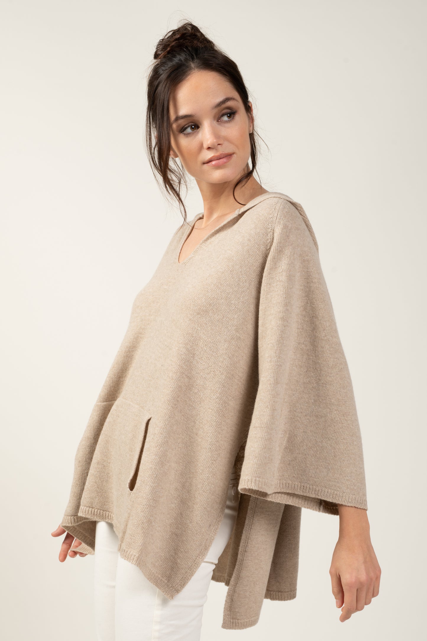 PULL PONCHO CAPUCHE SHARON BEIGE