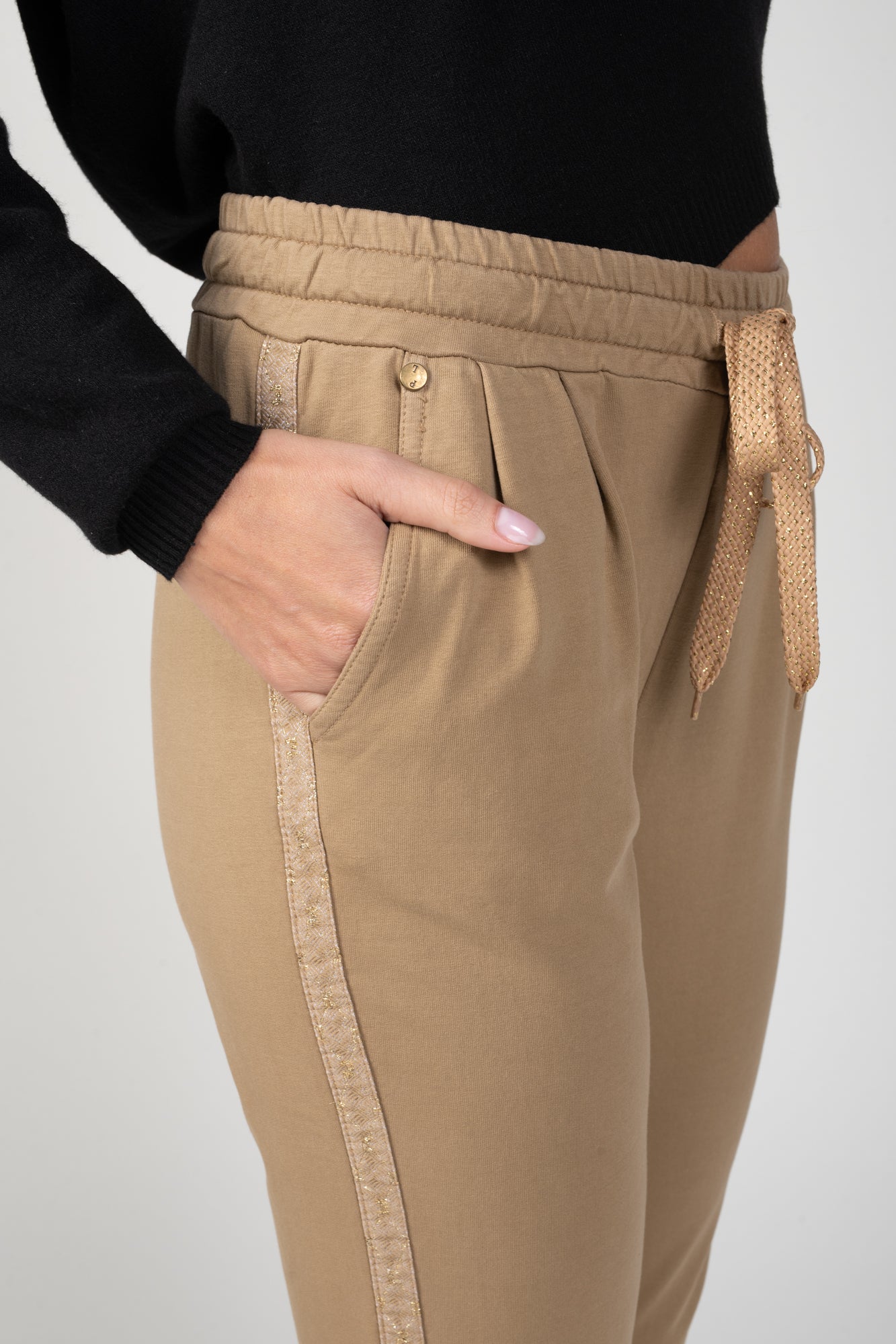 JOGGING DETAIL LUREX ALFRED CAMEL