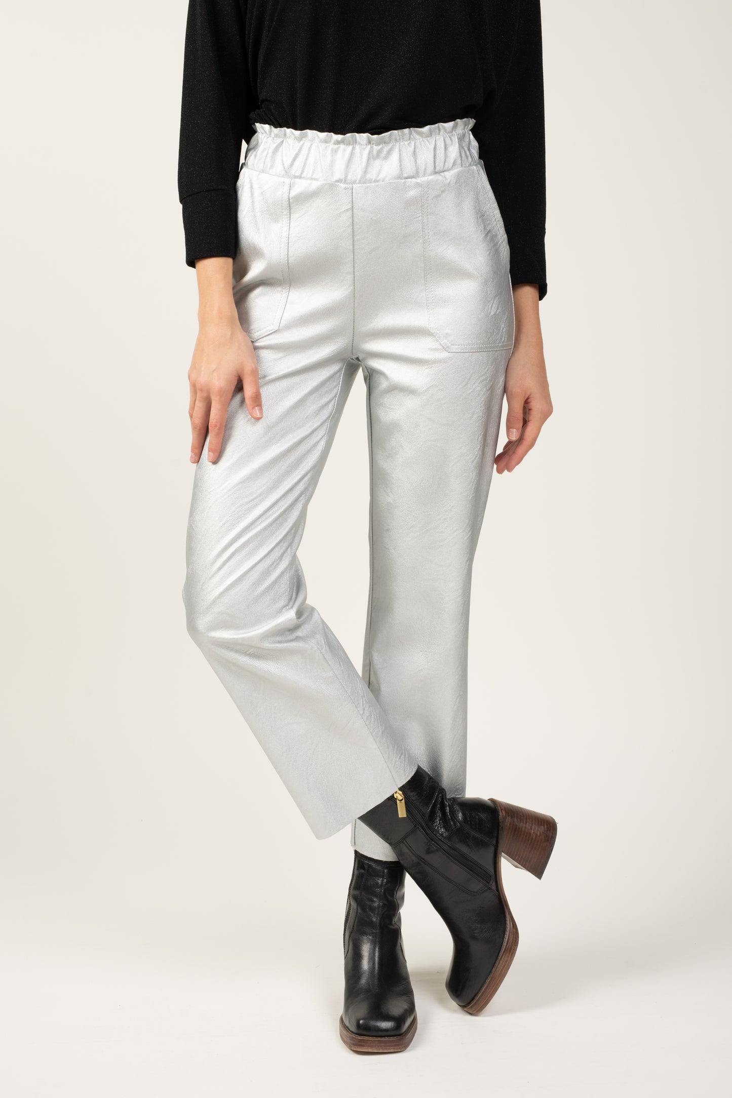 PANTALON 7/8ÈME SIMILI CUIR YVANA ARGENT