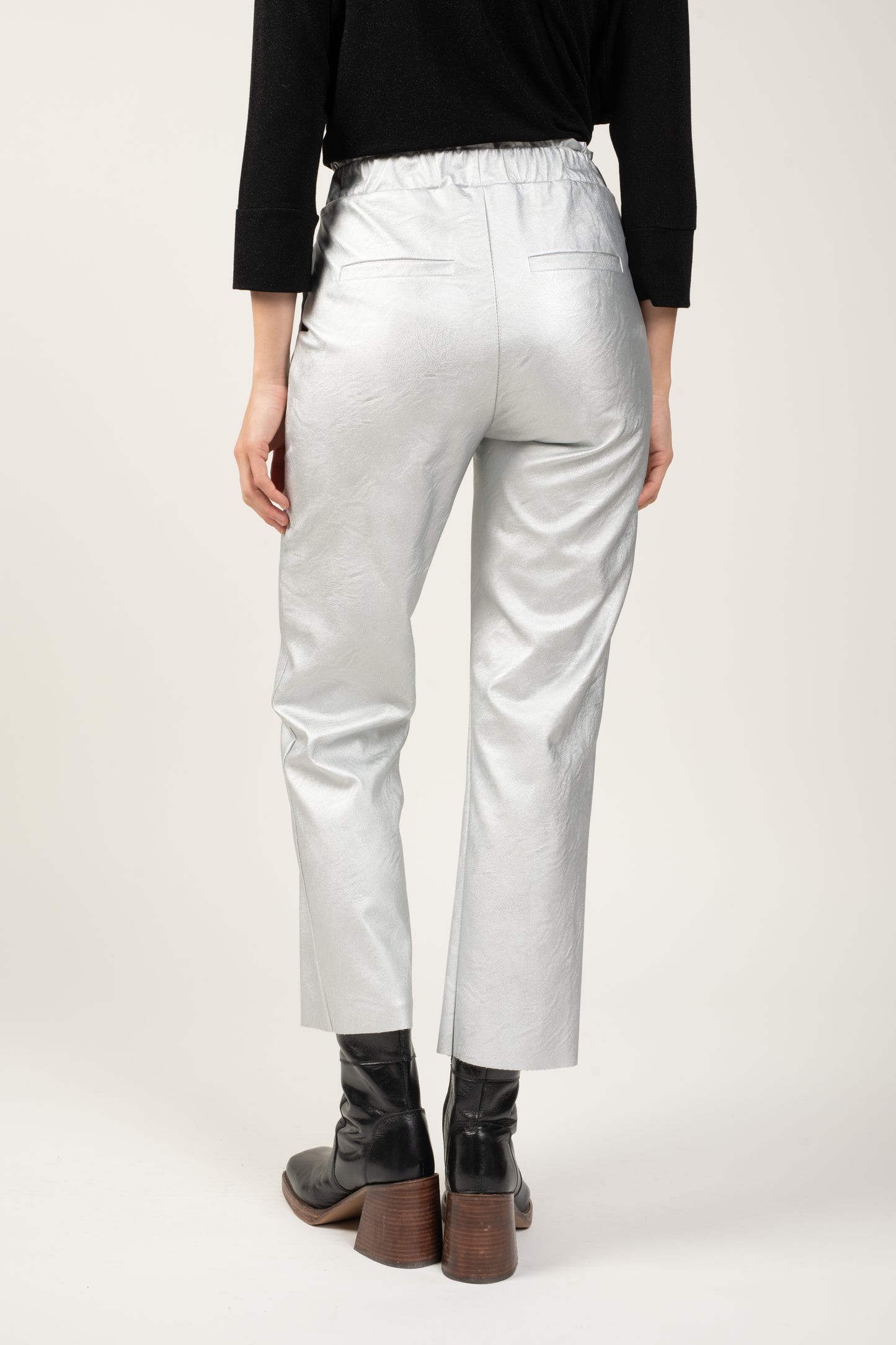 PANTALON 7/8ÈME SIMILI CUIR YVANA ARGENT