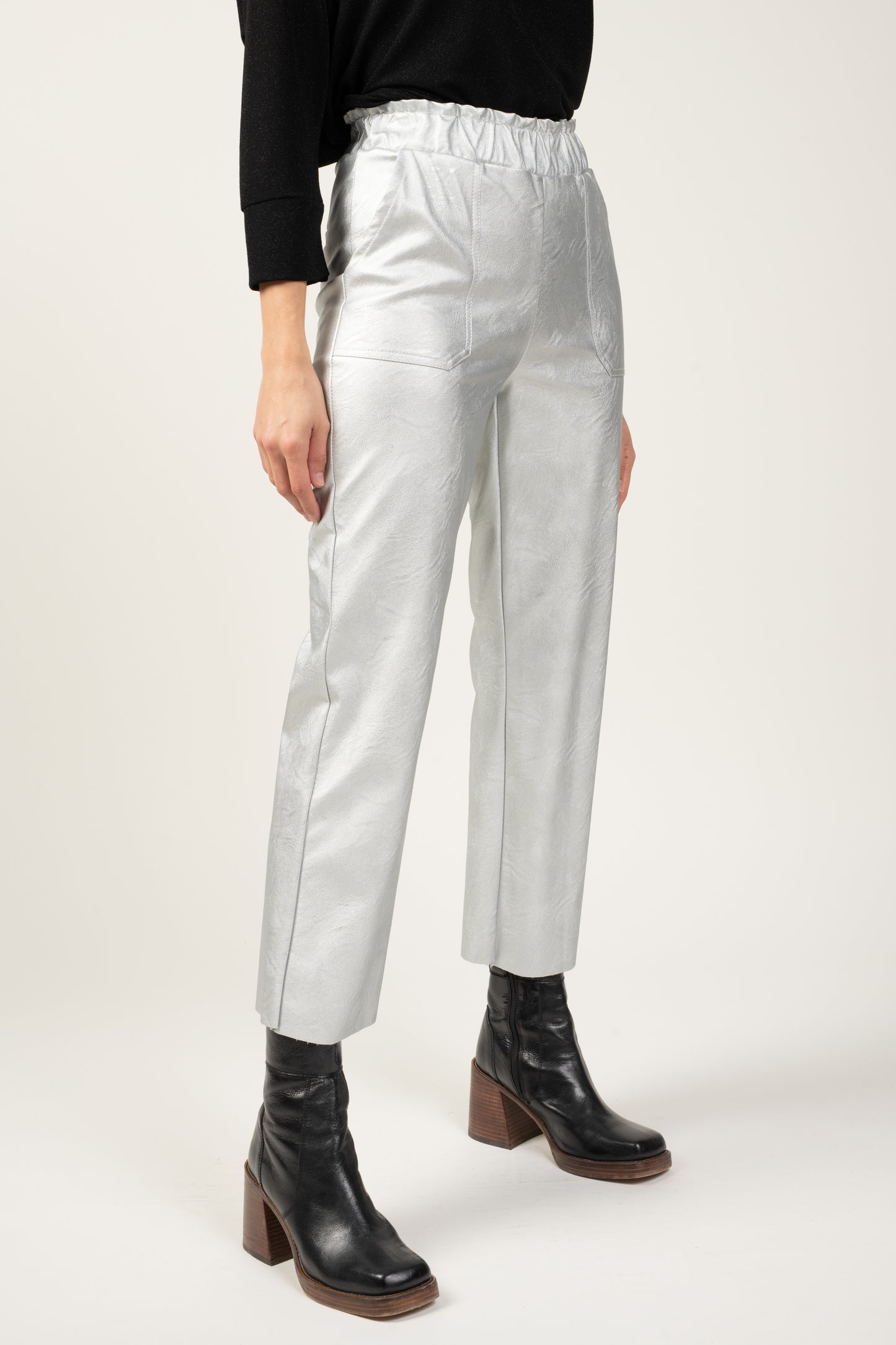 PANTALON 7/8ÈME SIMILI CUIR YVANA ARGENT