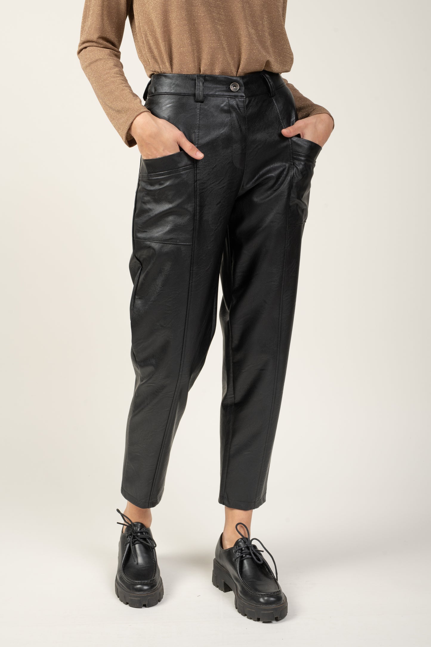 PANTALON SIMILI CUIR LYAM NOIR