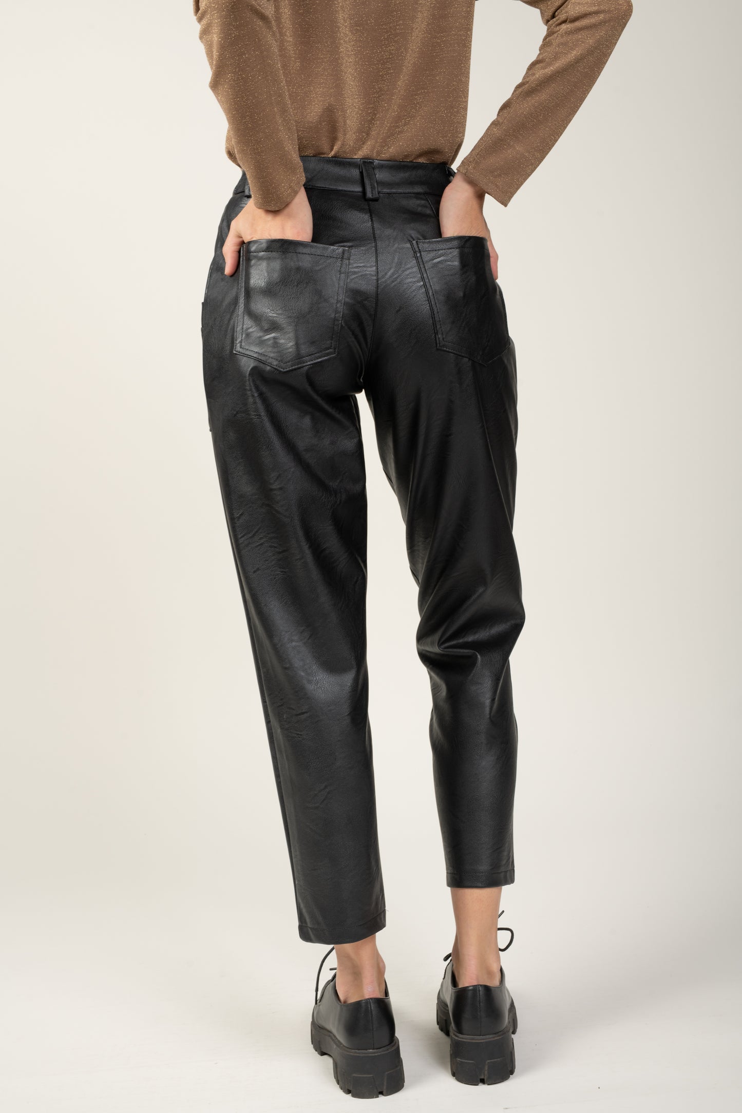 PANTALON SIMILI CUIR LYAM NOIR