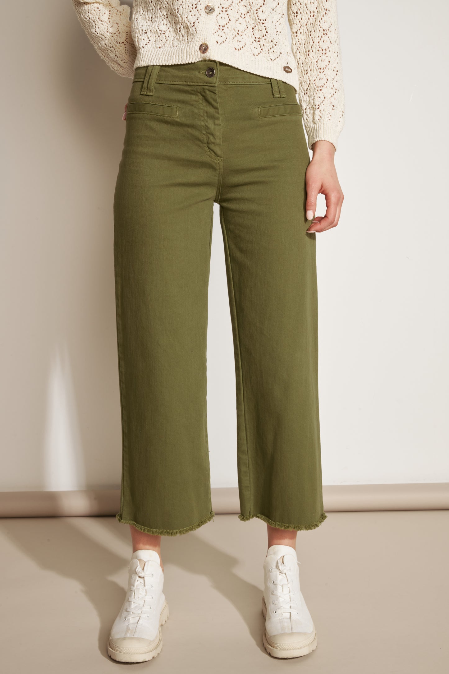 ARIETTE KHAKI 7/8 FLARED TROUSERS