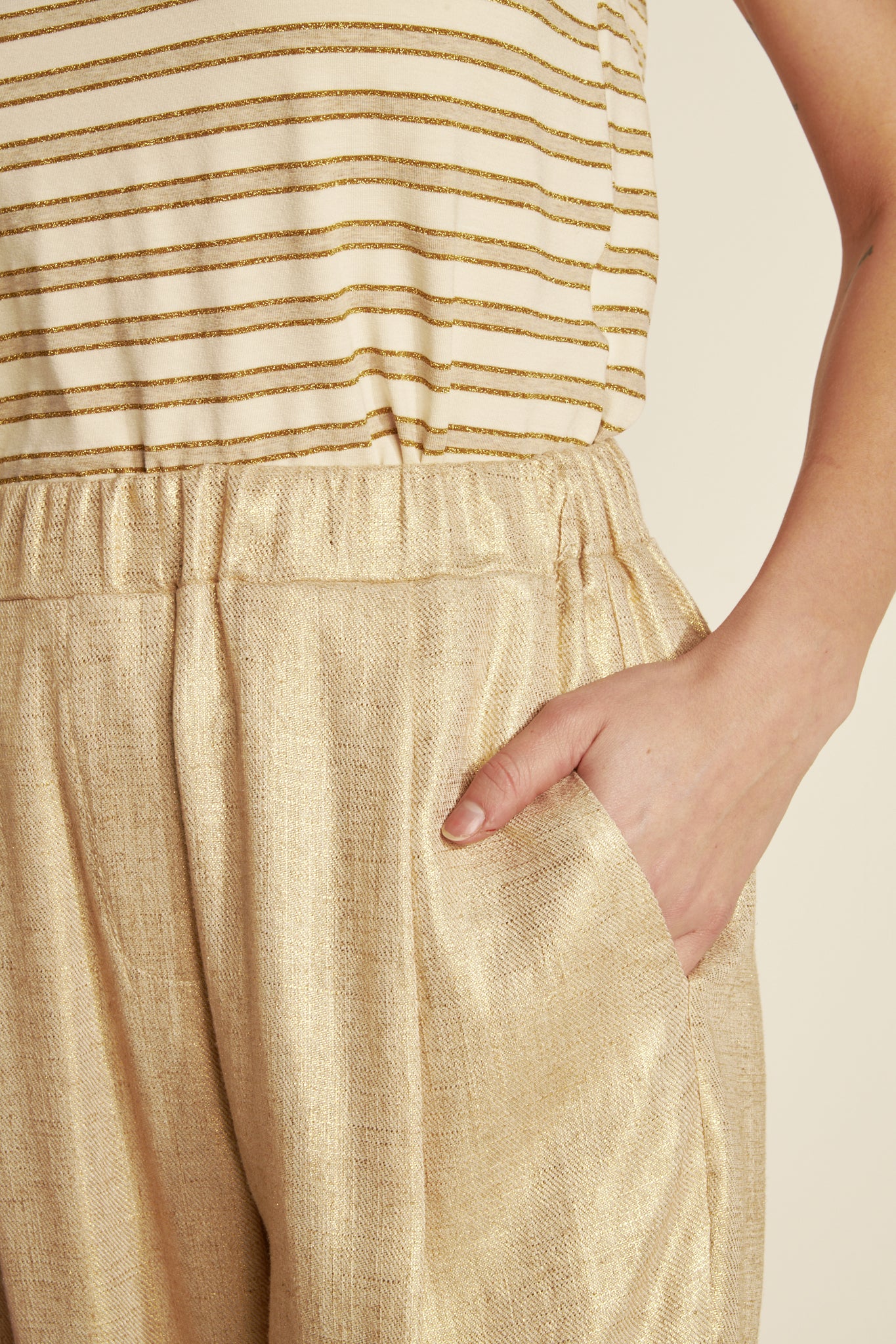 REACTUA GOLD FLUID TROUSERS - GOLD