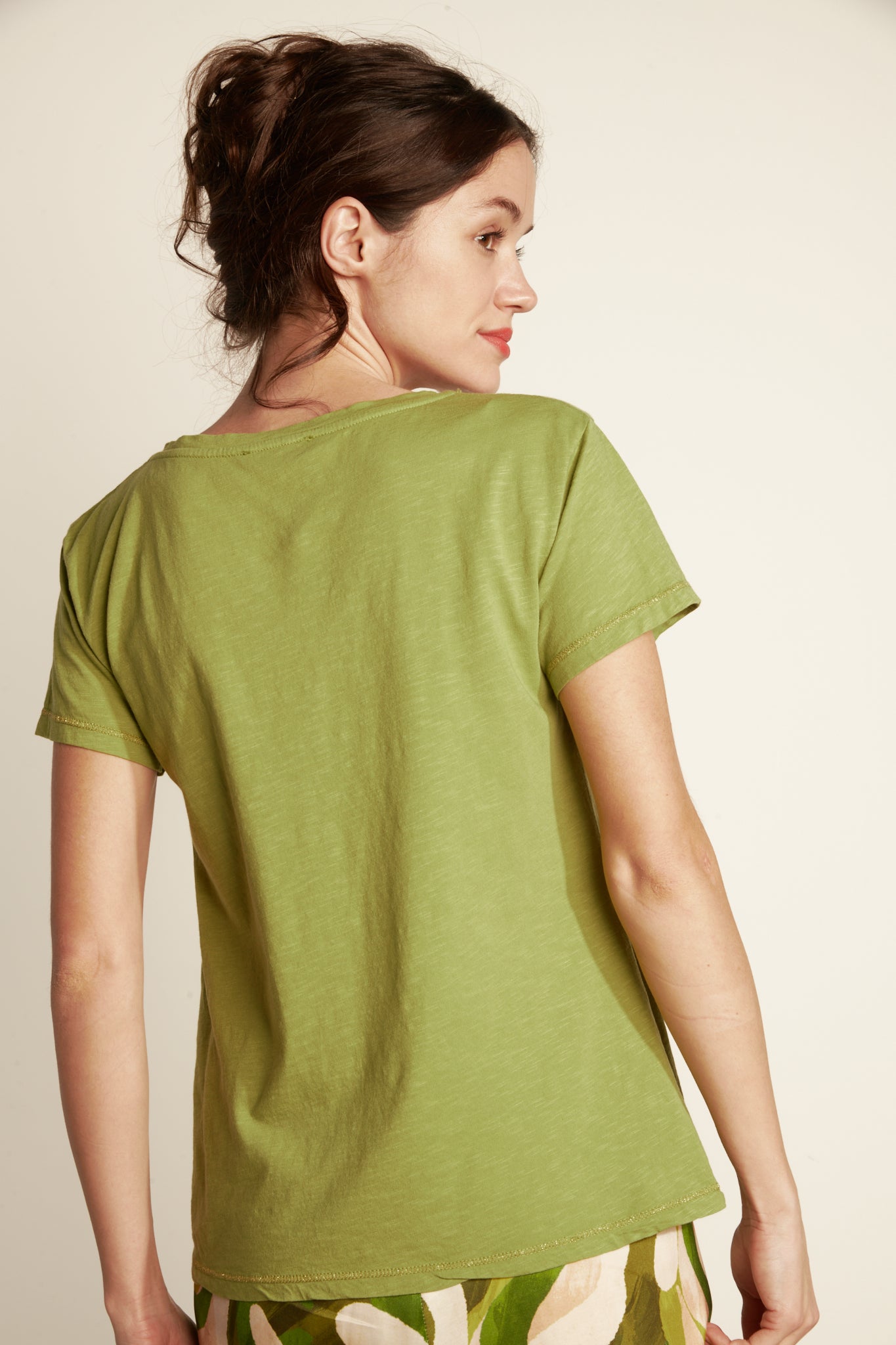 V-NECK TEESHIRT WITH LUREX DETAIL MODAL COTTON - PISTACHIO