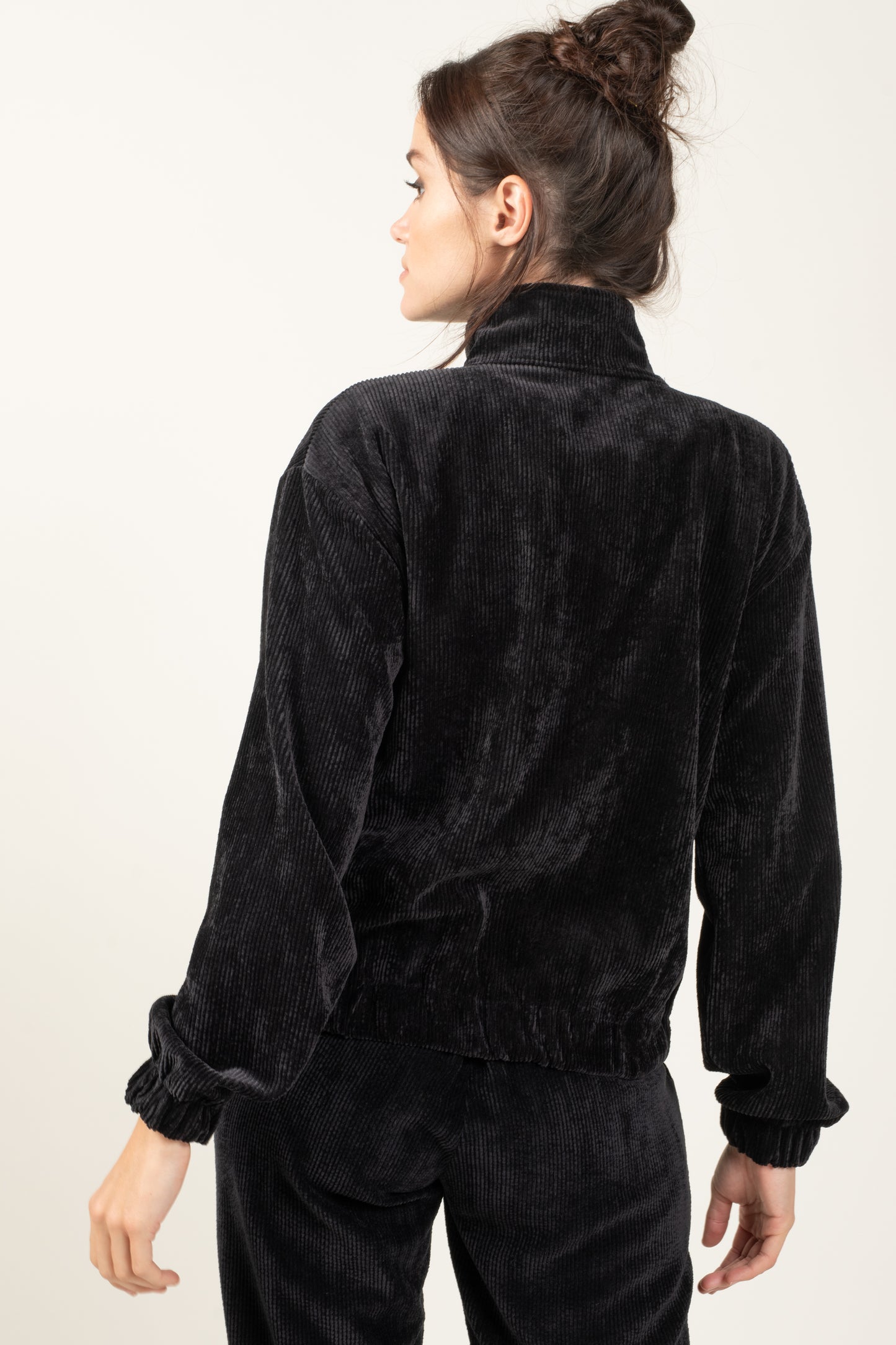 MONICA BLACK VELVET ZIPPER JACKET