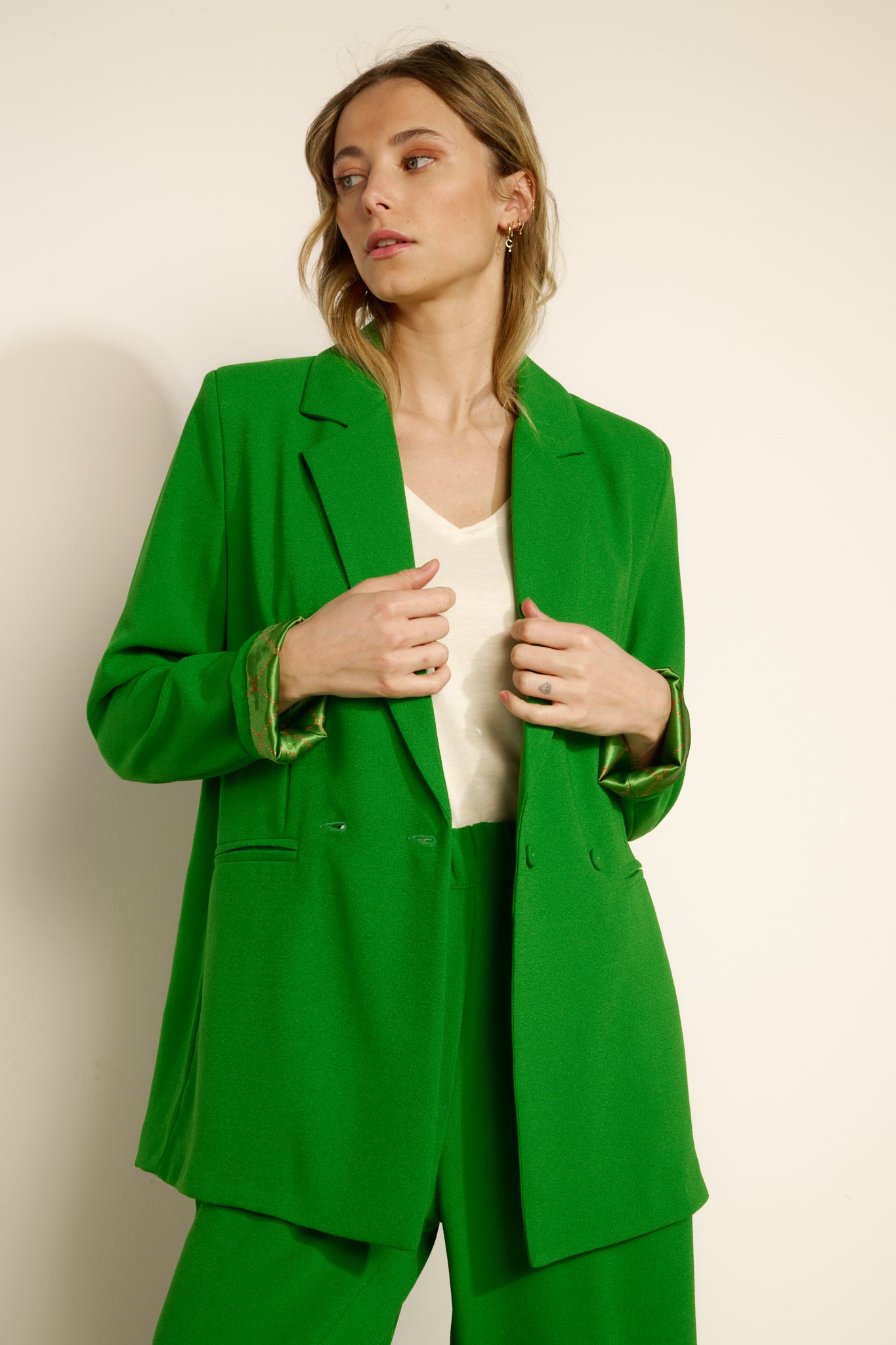 ANGELINA GREEN OVERSIZED BLAZER